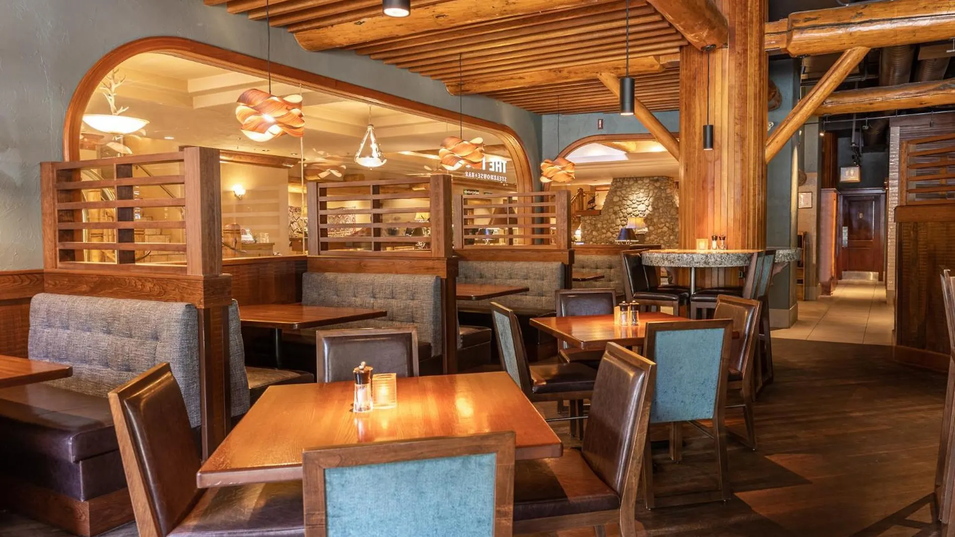 *** Hotel Banff Caribou Lodge And Spa Canada